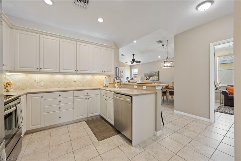 4342 Avian AVE photo 8