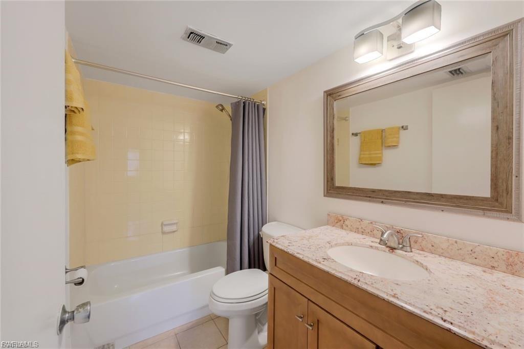 2366 E Mall DR 418 photo 17