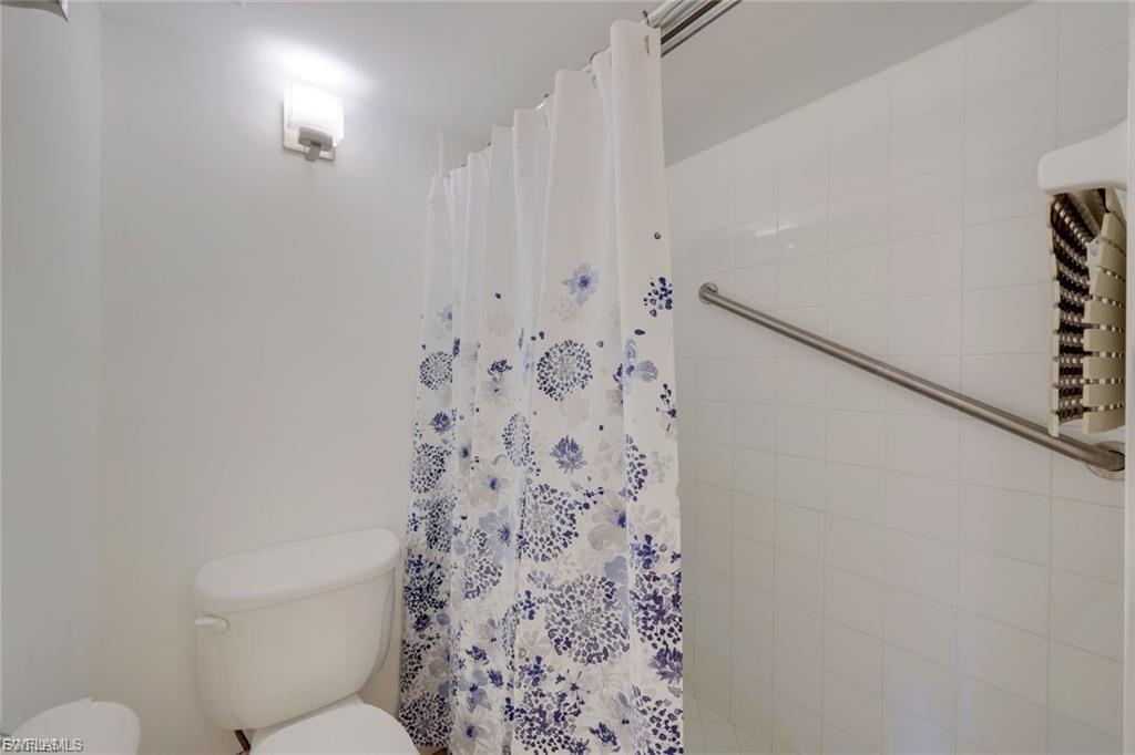 2366 E Mall DR 418 photo 16
