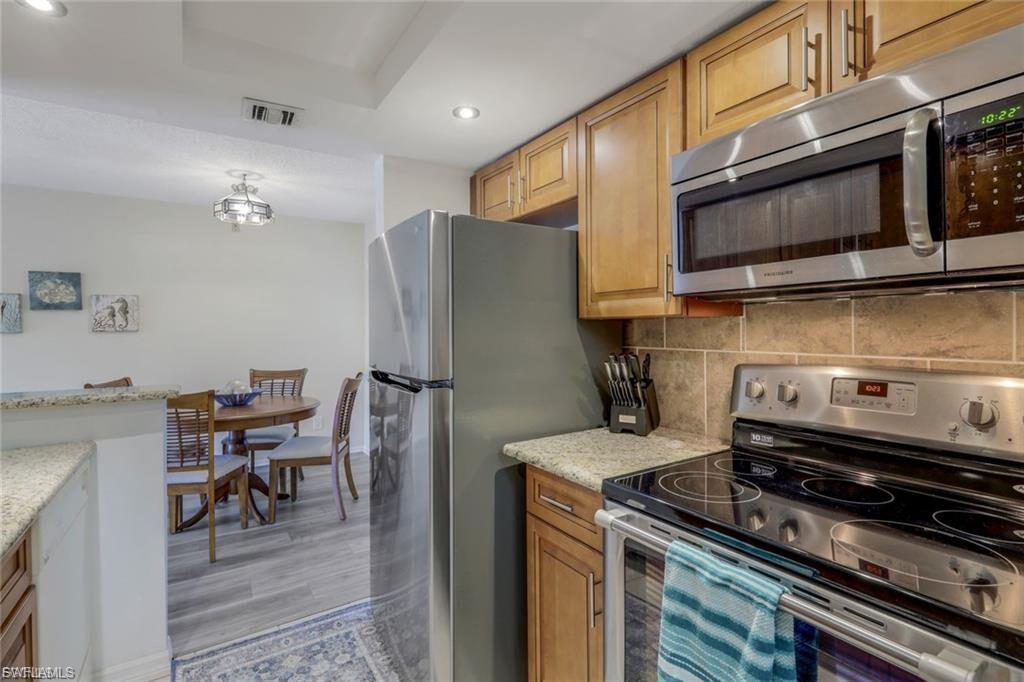 2366 E Mall DR 418 photo 7