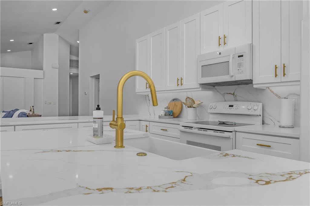 120 Livermore LN photo 13