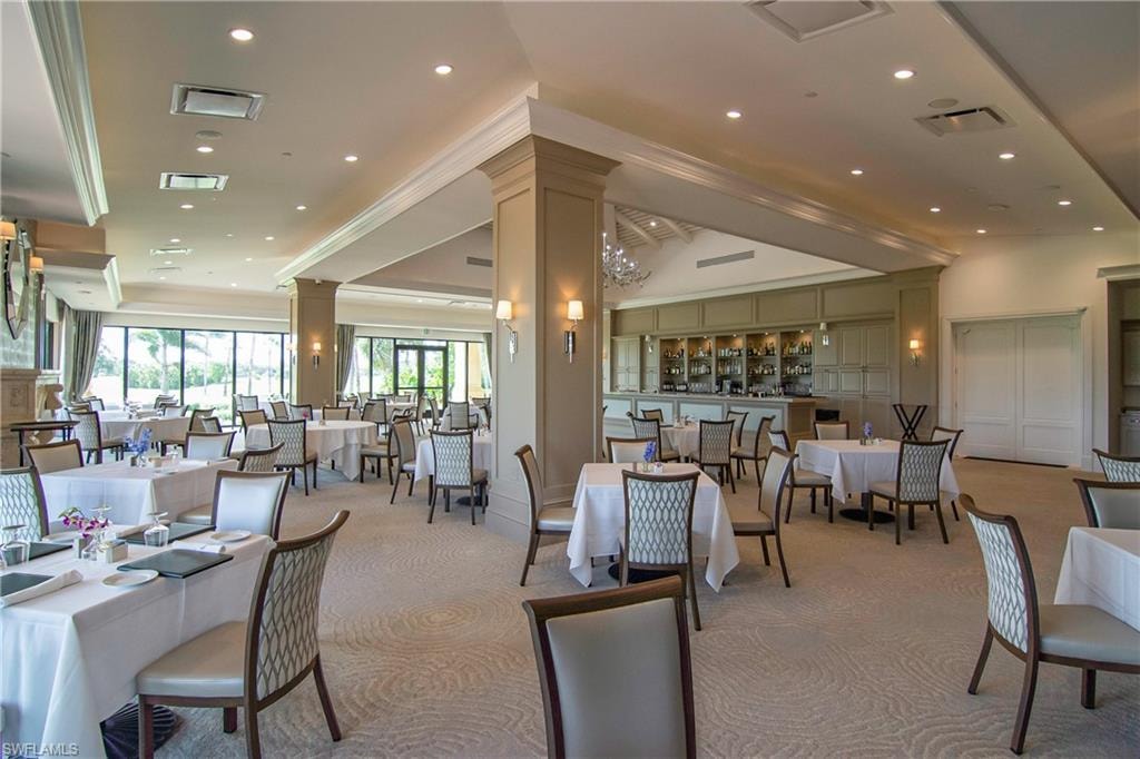 Vineyards Country Club