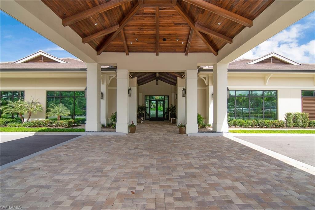 Vineyards Country Club