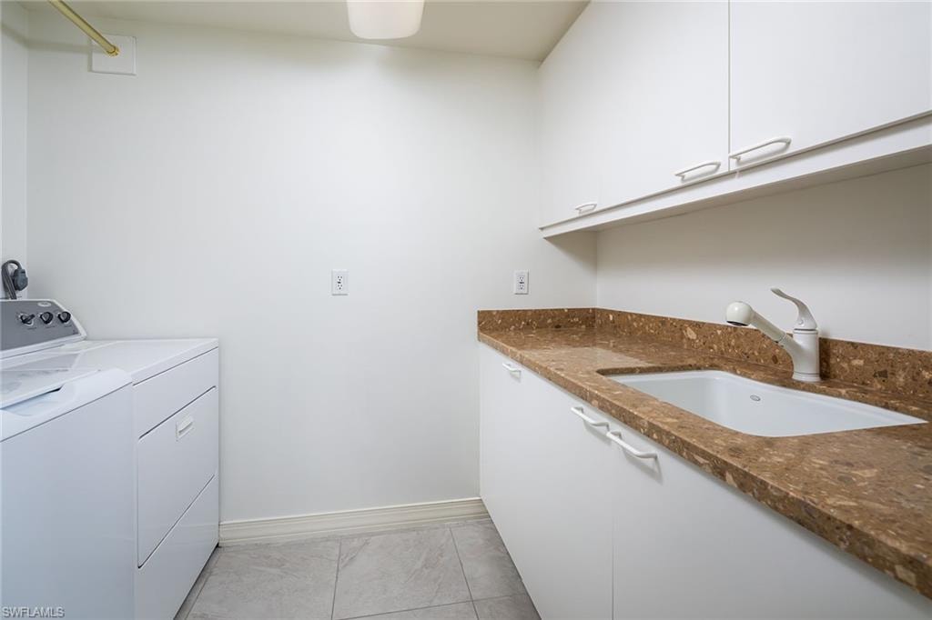 435 Dockside DR B703 photo 26