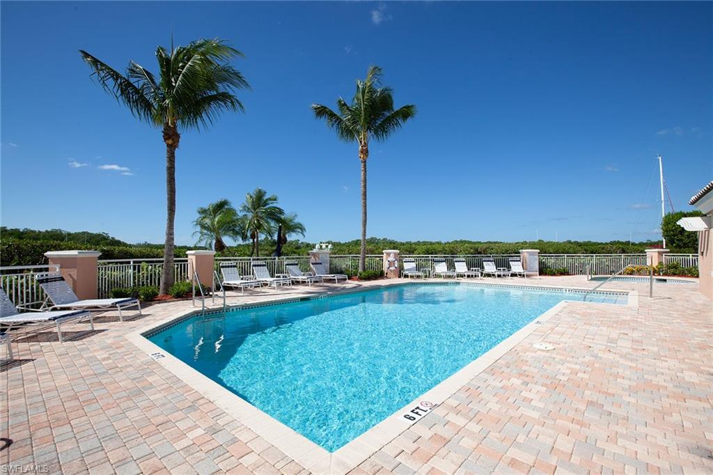 435 Dockside DR B703 photo 30