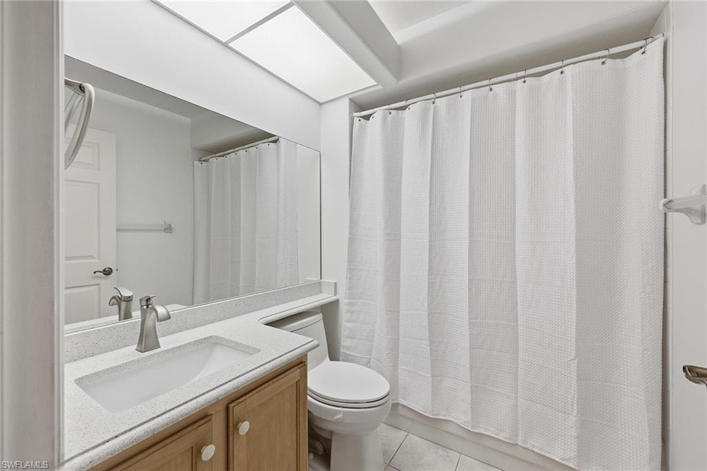 28072 Cavendish CT 2204 photo 17