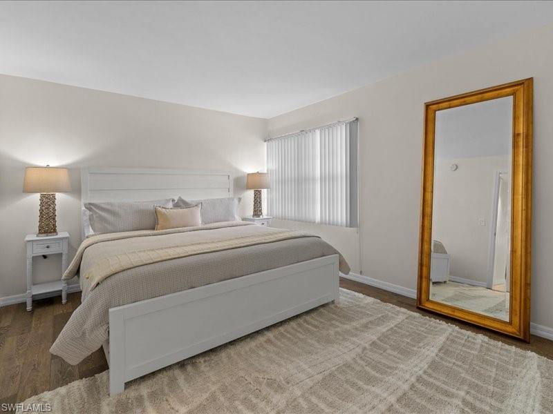 King size bed