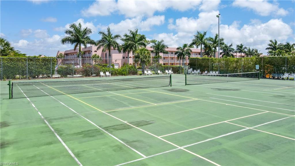 Pickleball Courts