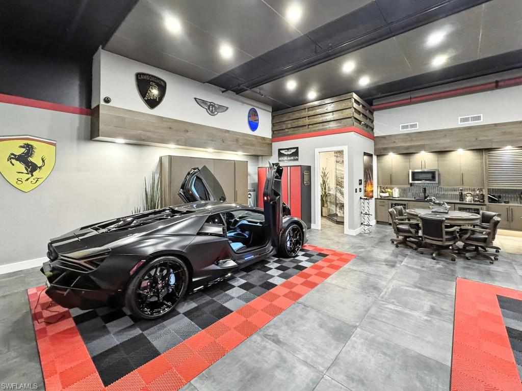 Luxurious, C-5 Zoned Property