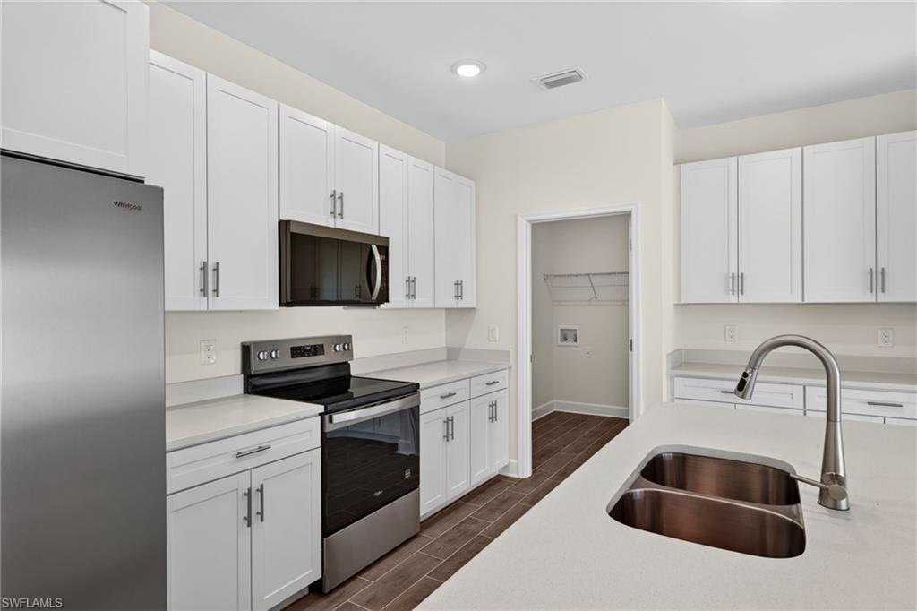 1748 NW 19th ST