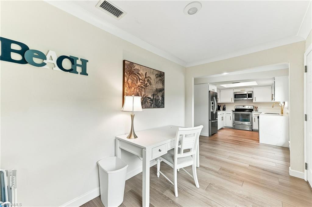 809 Palm View DR 8 photo 19