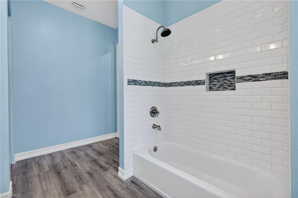 Jack & Jill Bath