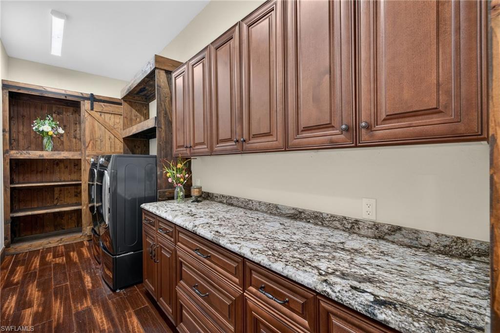 15860 Glendale LN photo 30