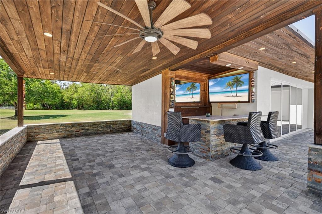 Outdoor Bar/ Cabana Area