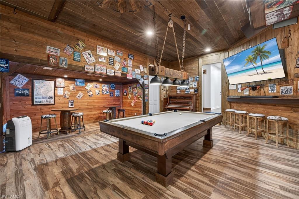 Game Room/Saloon