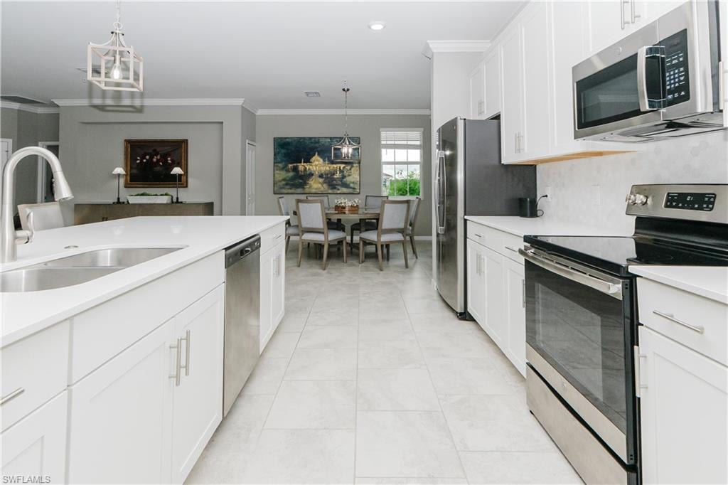 6011 Ellerston WAY 821 photo 7