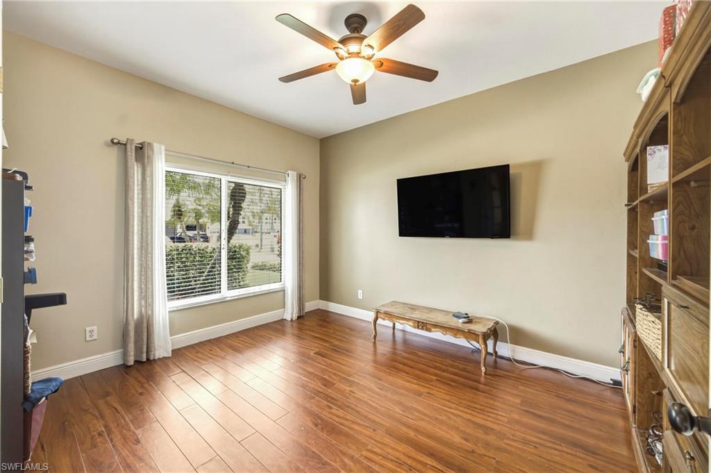 Bedroom 4/Den