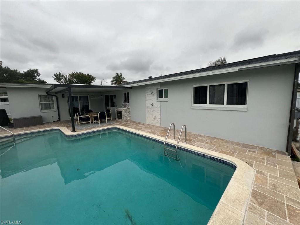 1118 Pine Island LN photo 32