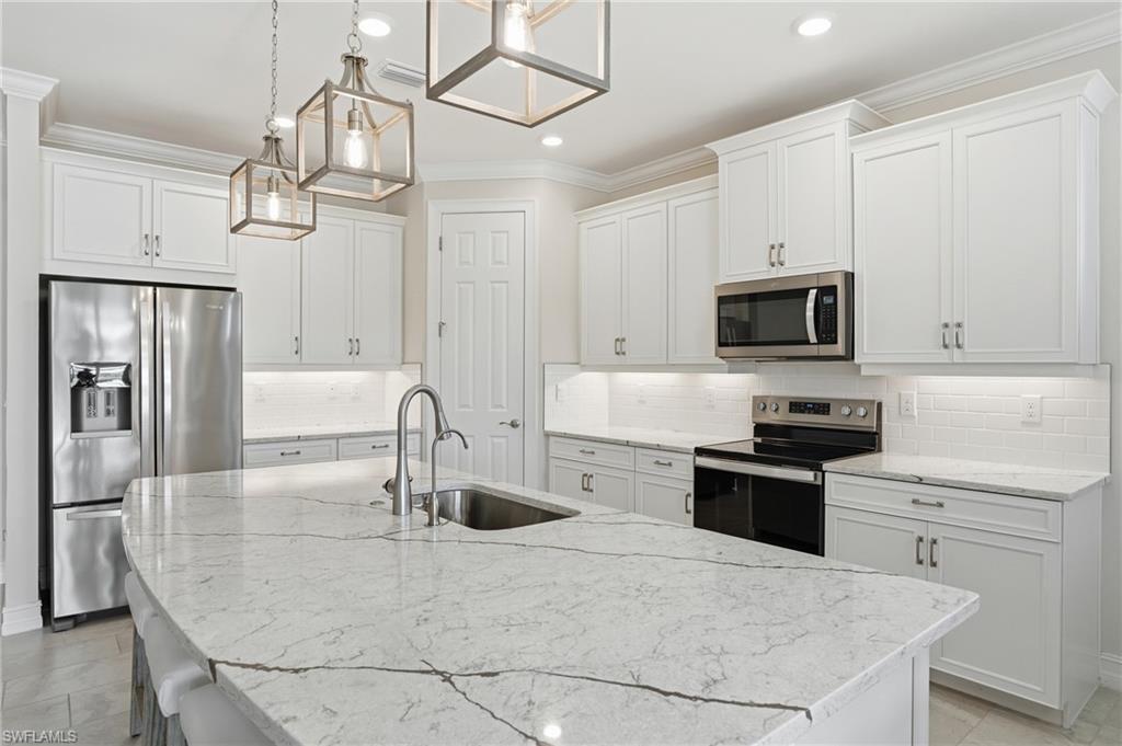 28073 Sanibel Sands ST photo 10