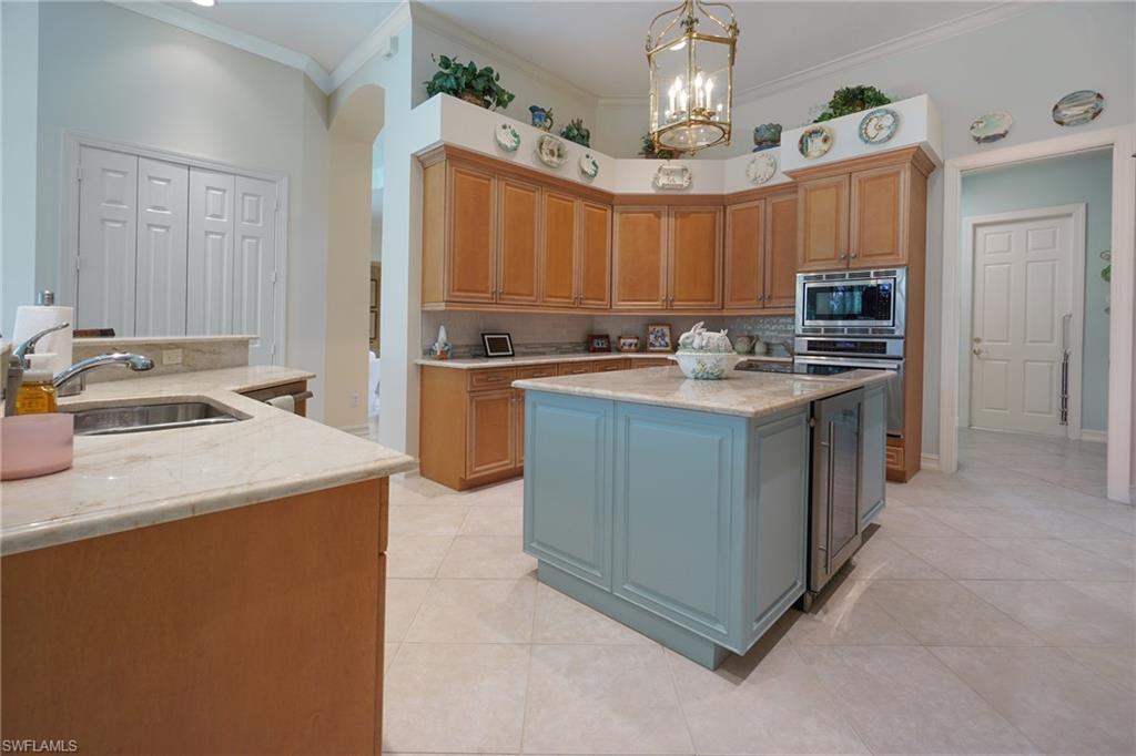 710 Shadow Lake LN photo 10