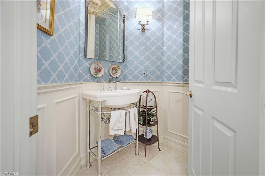 710 Shadow Lake LN photo 18