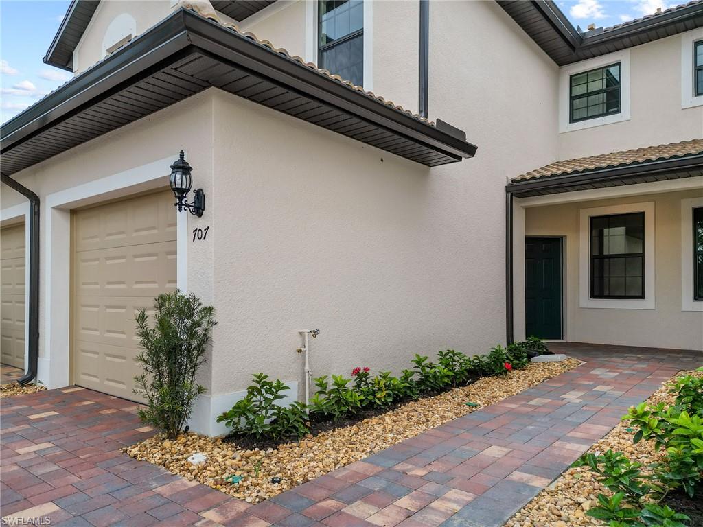 5686 Mayflower WAY 707 photo 22