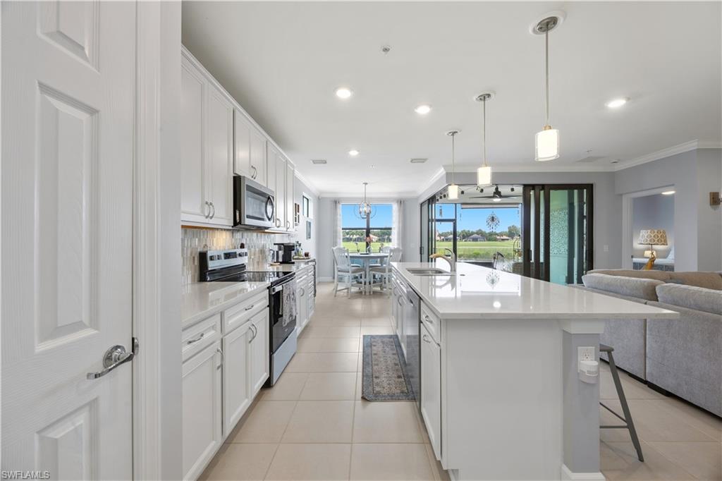 5686 Mayflower WAY 707 photo 8