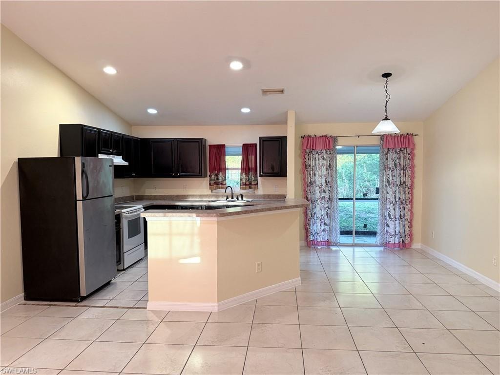 305-307 Harry AVE S