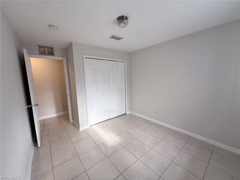 305-307 Harry AVE S photo 8