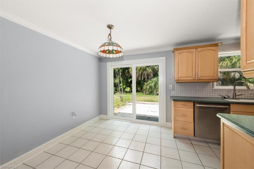 4639 Robin AVE photo 10