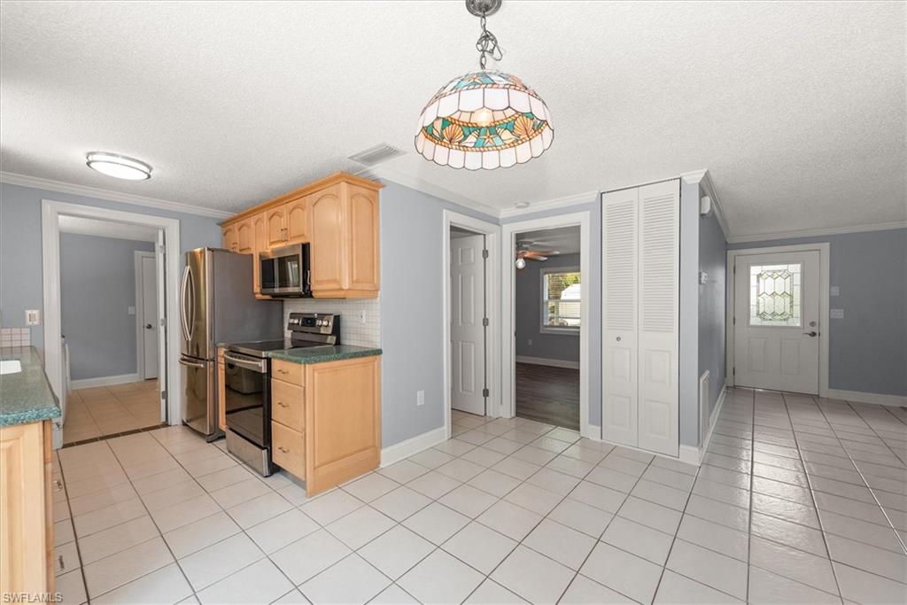 4639 Robin AVE photo 14