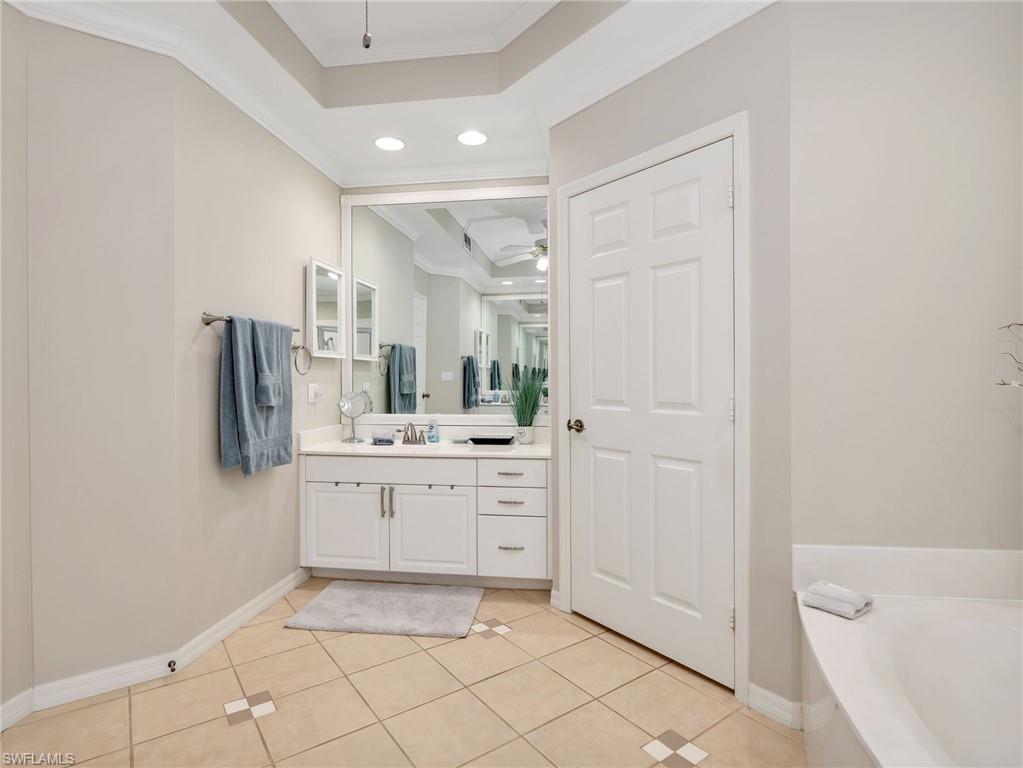 2130 Aberdeen LN 9-102 photo 24