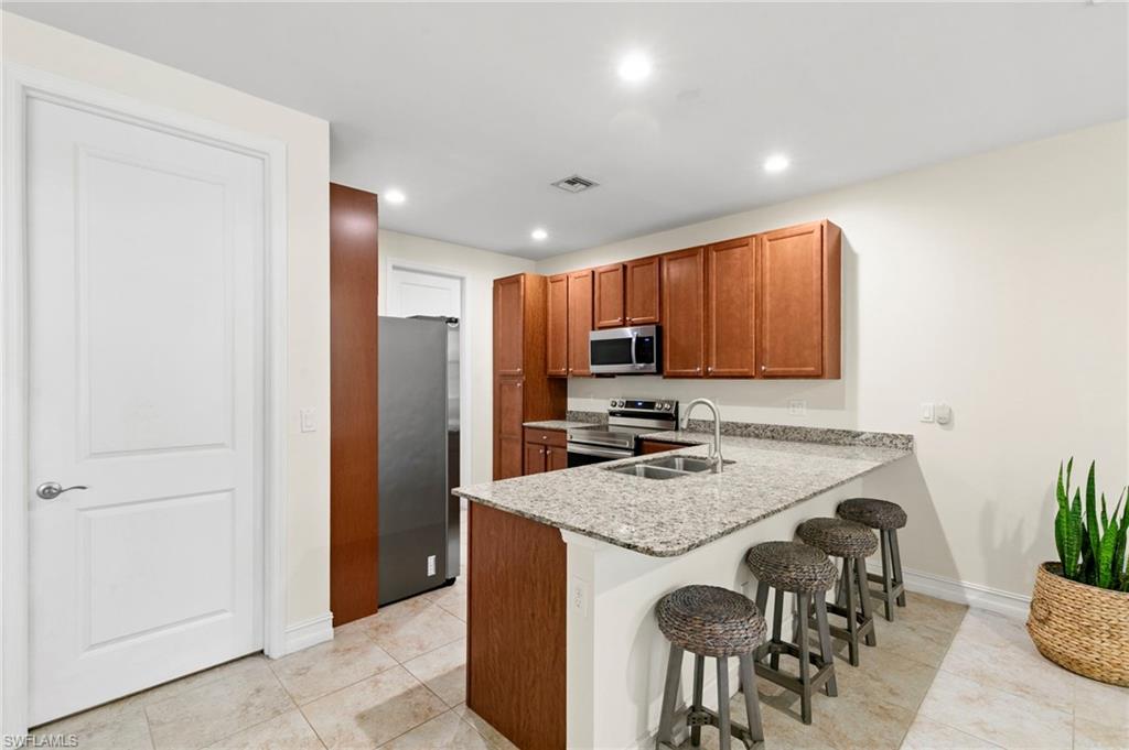 7797 Bristol CIR photo 12