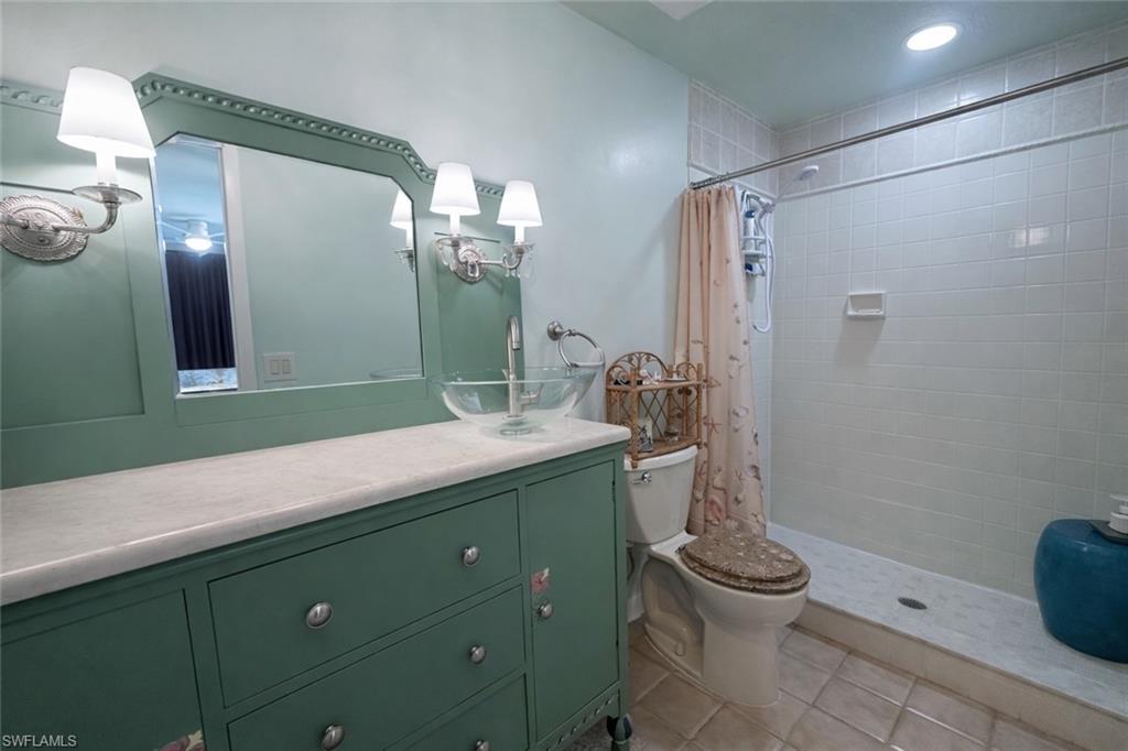 11060 Caravel CIR 201 photo 8