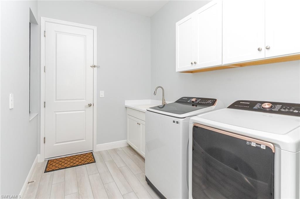 3995 Pegasus WAY photo 36