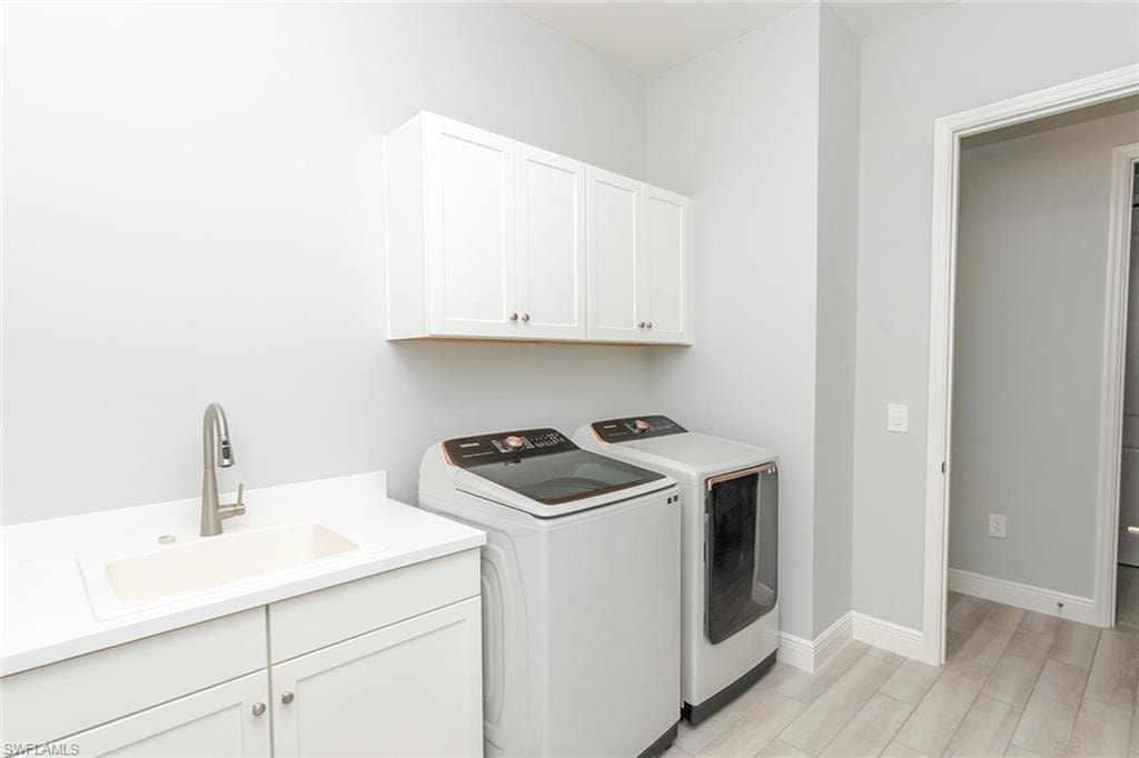 3995 Pegasus WAY photo 37