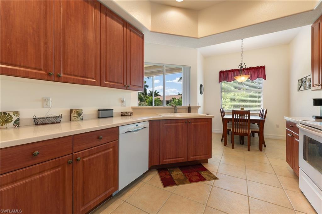 6011 Jonathans Bay CIR 402 photo 11