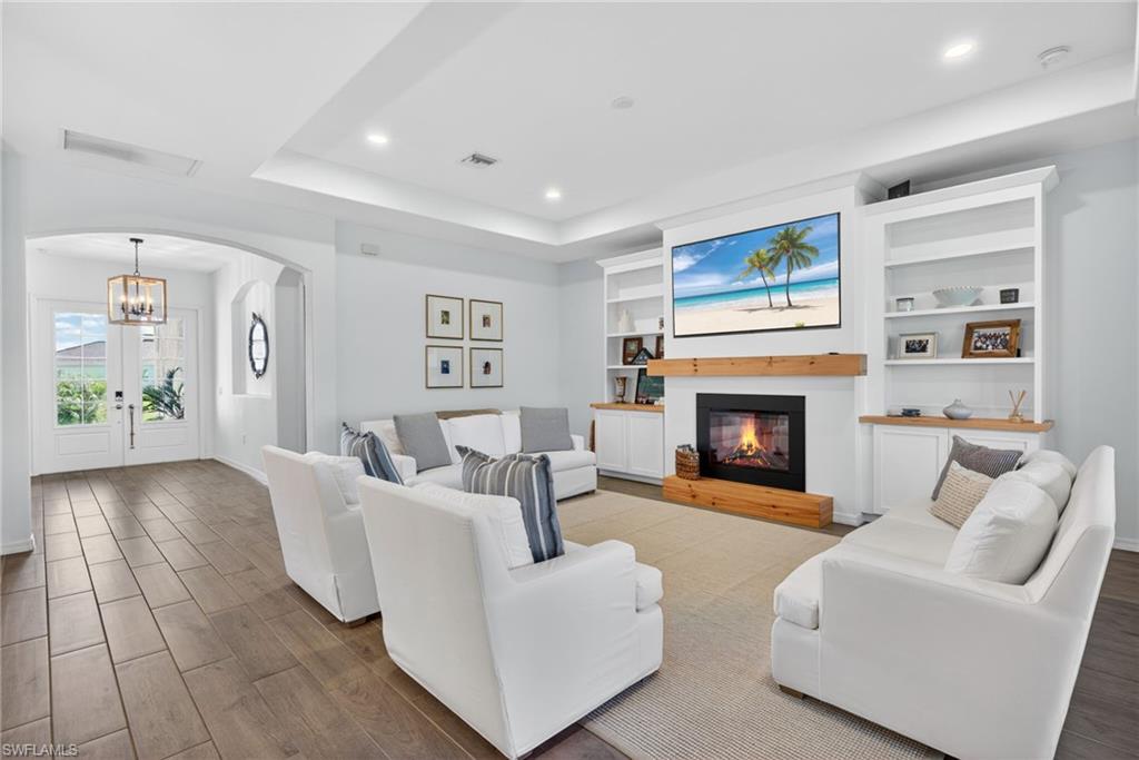 25000 Halliana LN photo 6