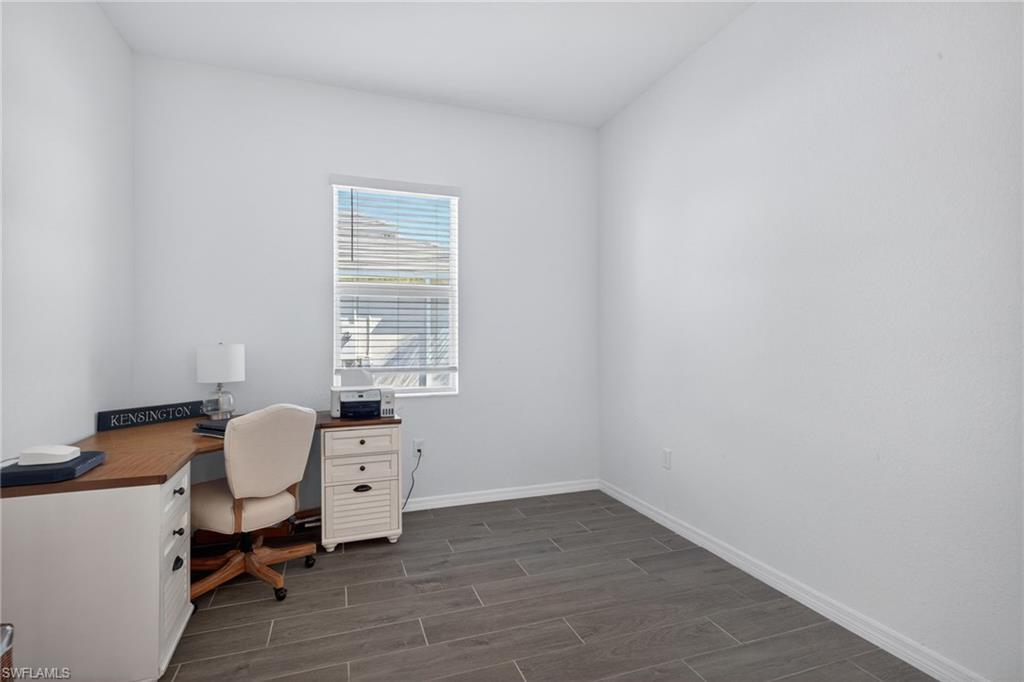 25000 Halliana LN photo 14