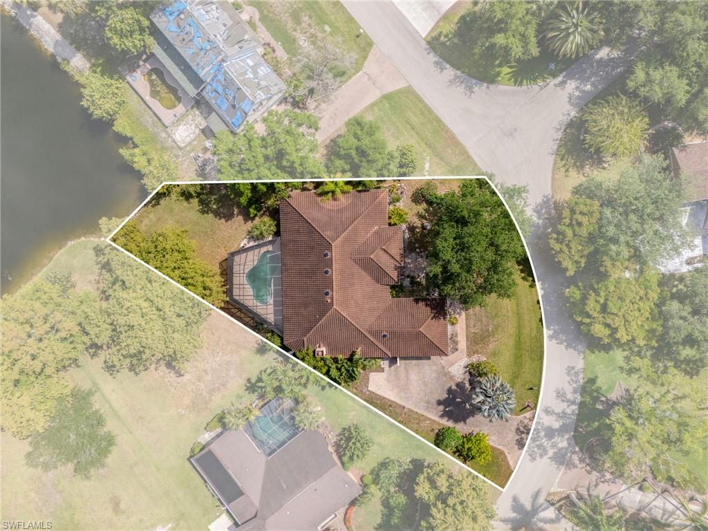 7214 Hendry Creek DR