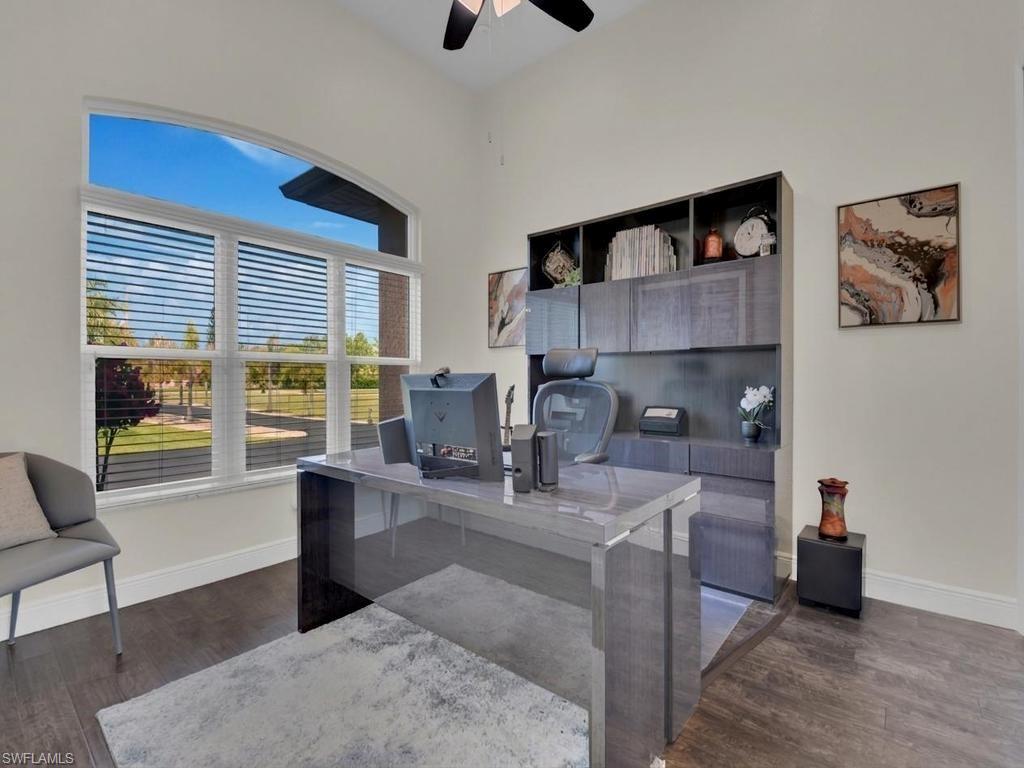 Home Office/Guest Room