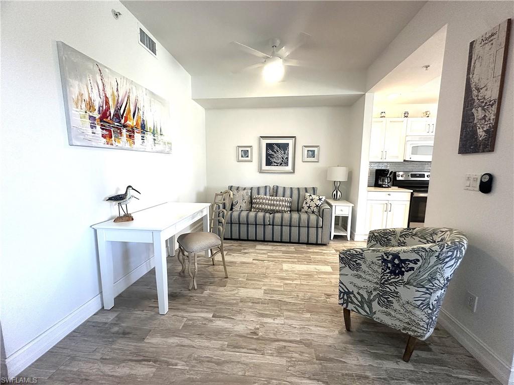 2880 Cypress Trace CIR 103