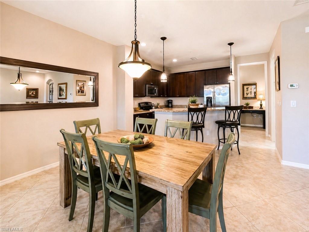 9073 Rialto ST 6002