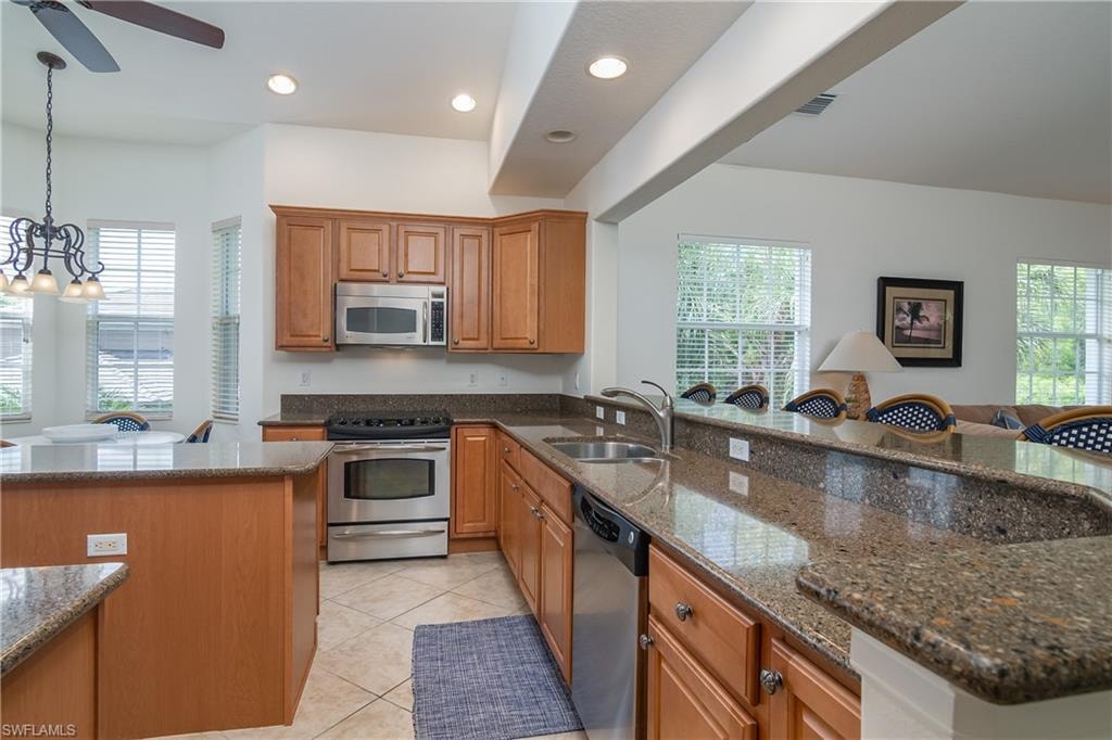 7845 Hawthorne DR 903 photo 8