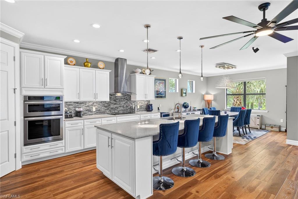 Chef's Kitchen w/Upgraded Appliances