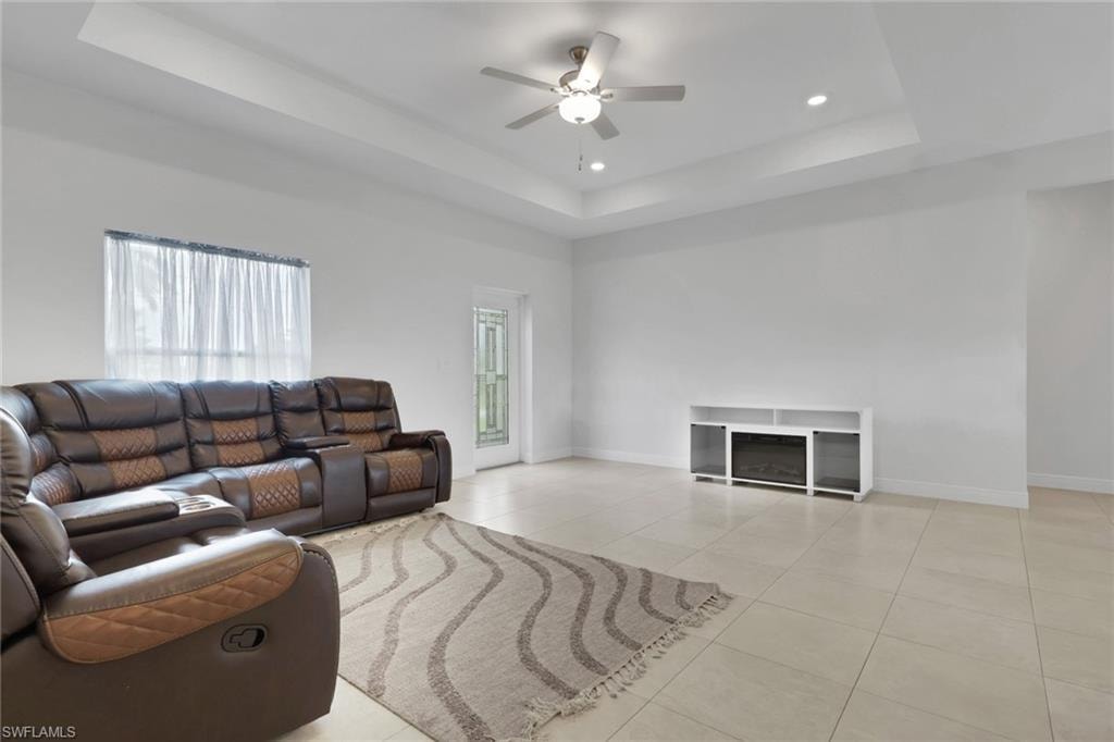 28 NW 26th ST