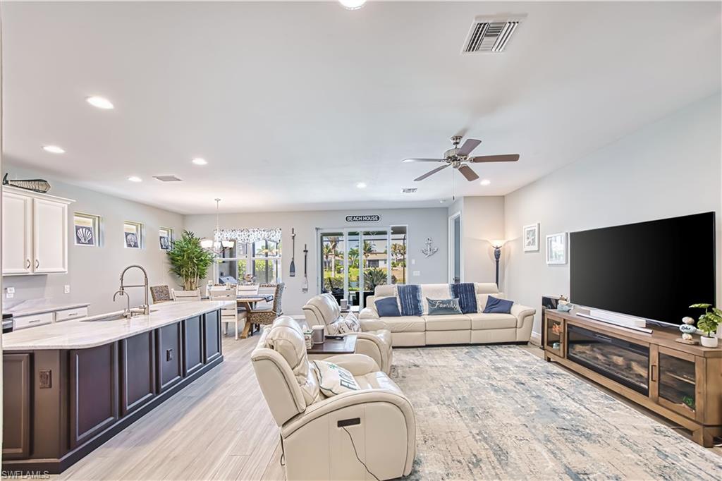 15280 Floresta LN