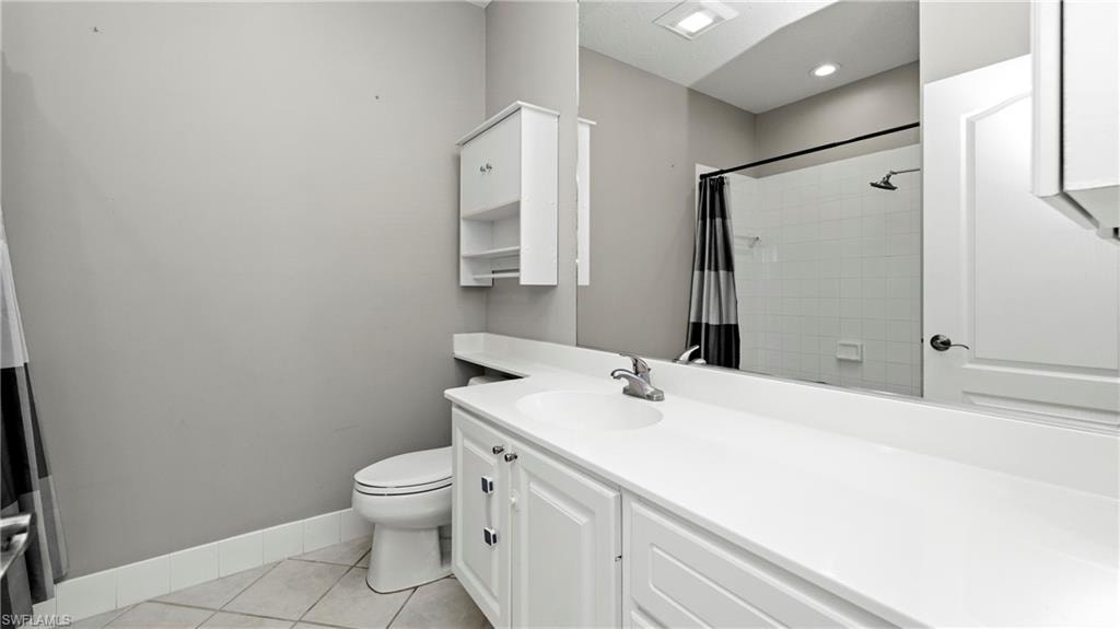 5766 Cove CIR 24 photo 15