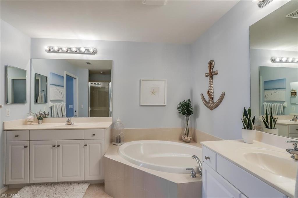 3996 Bishopwood CT E 103 photo 17