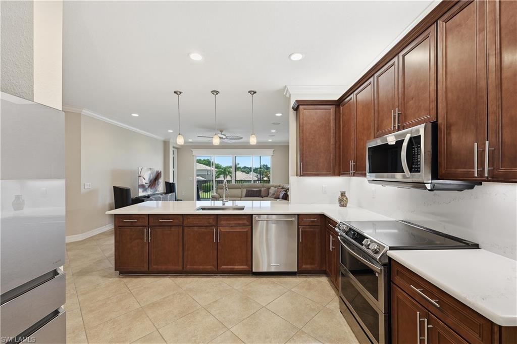 highly upgraded applicanes and cabinets